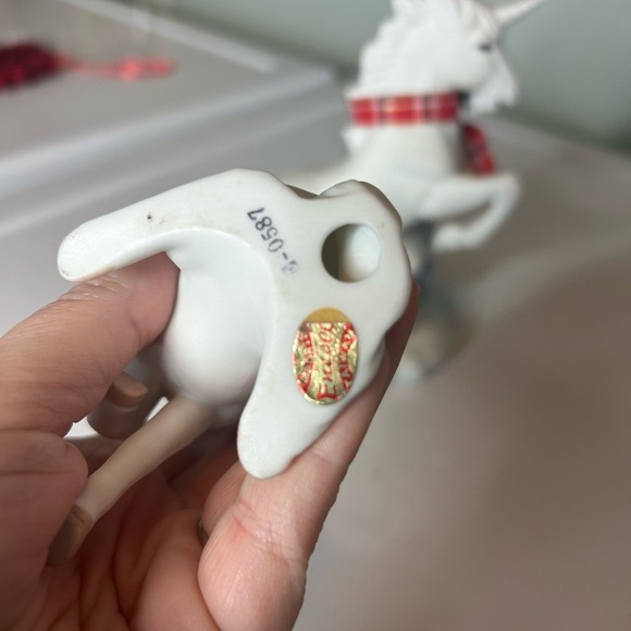 Two Vintage Porcelain Christmas Unicorns - Picture 3 of 5